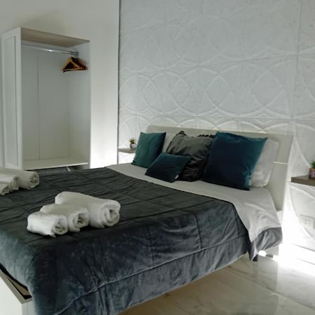 Appartement Donna Rita House à Naples Extérieur photo